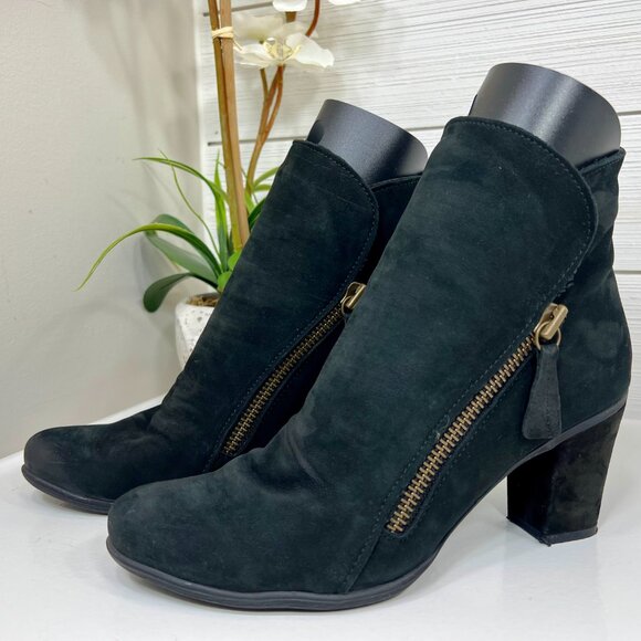 Bueno Black Suede Boots, size: 9.5 40 EU - Picture 2 of 9